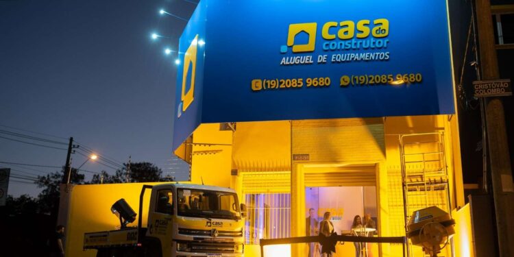 Casa do Construtor se establece en Chile.