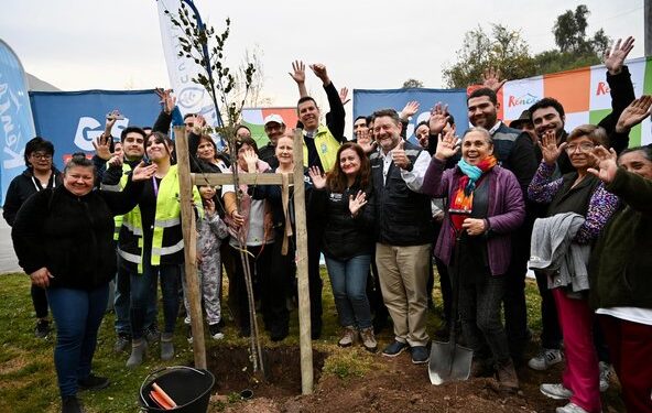 Gobierno de Santiago sembró el árbol número 35 mil.