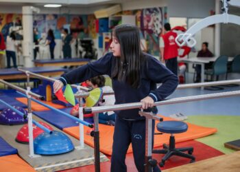 Teletón Maule informa sobre 66 mil atenciones gratuitas y la incorporación de 256 nuevas familias en rehabilitación en 2024.