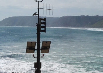 SHOA advierte sobre posible tsunami en toda la costa de Chile tras terremoto en Rusia.