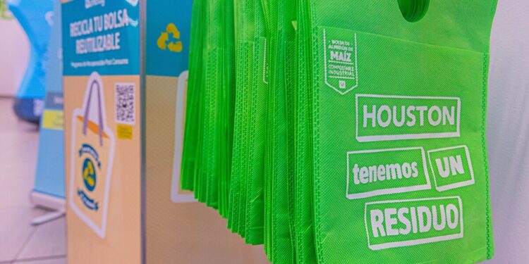 Lo Barnechea celebra el Día Mundial Sin Bolsas Plásticas.