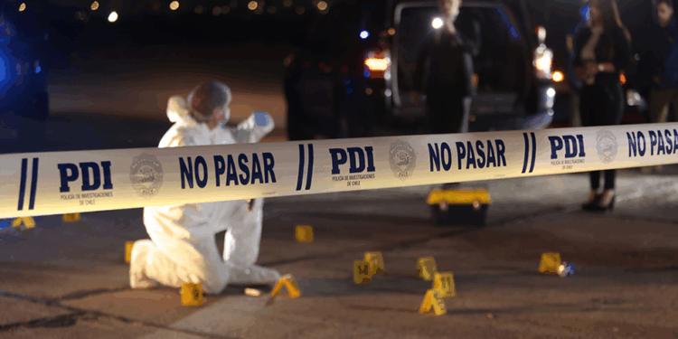 Menor es ingresado al centro de detención por homicidio calificado tras el asesinato de un joven de 22 años en Talca.