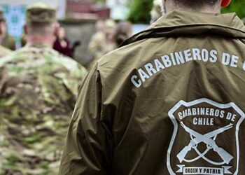 Cerca de 3 mil cabros de las Fuerzas Armadas y carabineros salieron del país con licencia médica.