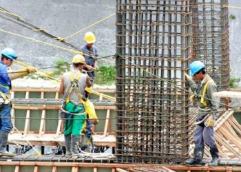 INE: La tasa de cesantía llegó al 8,9 % y la Región Metropolitana es la que más pega ha perdido, con un 9,5 %.