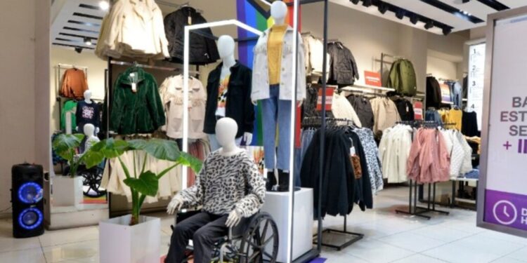 Corona, presente en Los Ángeles, anuncia el cierre definitivo: desactivación de su sitio web y aplicación móvil.