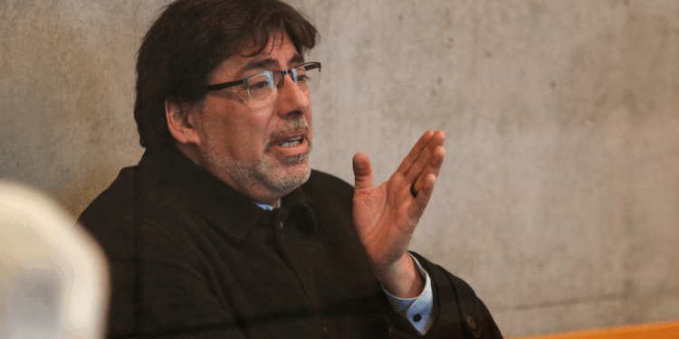 Corte Suprema ratifica la condena a Jadue y exfuncionarios por deudas de cotizaciones impagas en Recoleta: deberán abonar más de $56 millones.