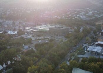 ¿Cómo va a estar el clima en Colina este martes?