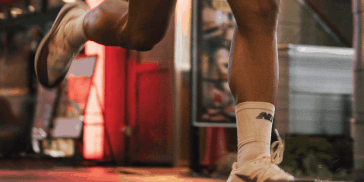 Llegó a Chile la FuelCell Rebel v5 de New Balance.