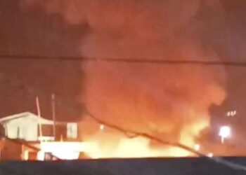 [VIDEO] Incendio afecta a las casas de veraneo en Lampa