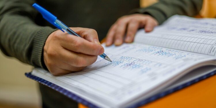 Santiago aclara las observaciones de la Contraloría.