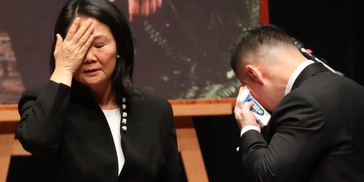 La Fiscalía de Perú solicita una condena de 35 años de prisión para Keiko Fujimori por supuestos delitos relacionados con el financiamiento irregular de sus campañas.