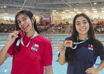 Talento chileno en Hungría: Amelia Guíñez de Talquina alcanza el podio en los 400 metros libres.