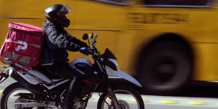 Independencia regula motos y delivery para combatir la delincuencia.