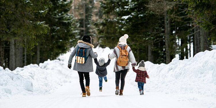 «Vamos a la Nieve»: Con solo $12,000 puedes permitir que un niño experimente la nieve por primera vez.
