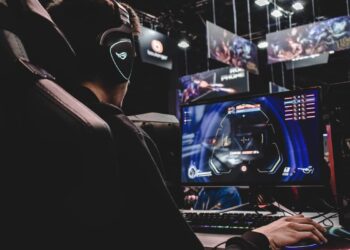 Curicó Esports lleva a cabo un gran evento de videojuegos en el Maule: aspiran a romper el récord de asistencia.