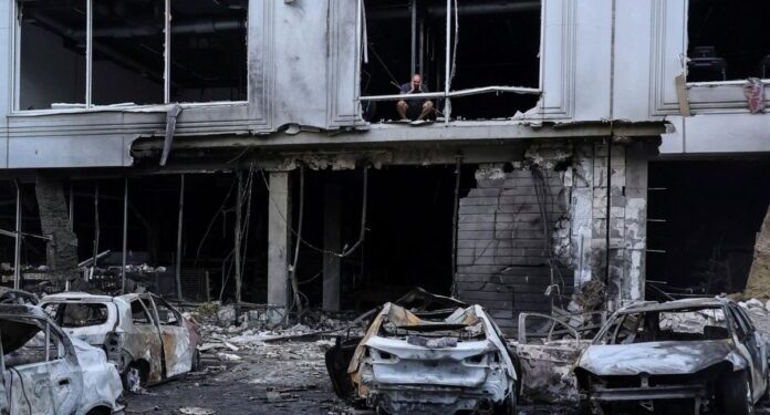 Ucrania se atribuye el ataque a una de las principales plantas petroquímicas de Rusia.