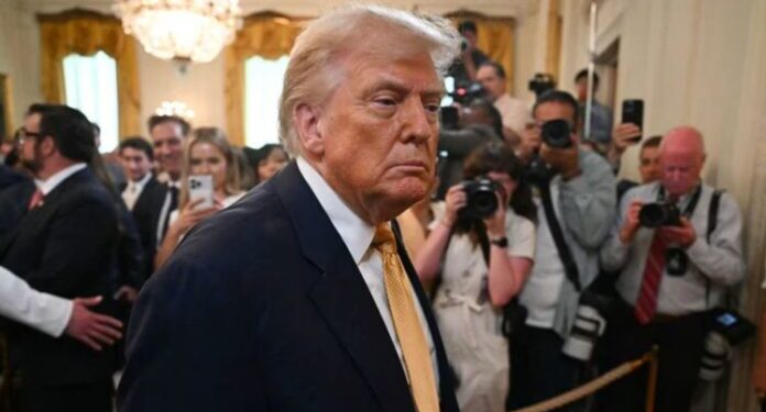 Donald Trump conversó con Benjamin Netanyahu para pedirle explicaciones sobre el ataque a la iglesia católica en Gaza.