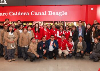 Unimarc abre su segundo local en la playa de Caldera.