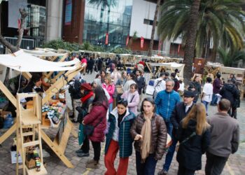 Autoridades de Santiago lanzan el Festival de Invierno “Vive Lastarria”