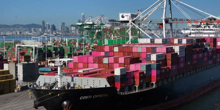 EE.UU. alcanza un acuerdo con Japón, que destinará US$ 550 millones y abonará un arancel del 15%.