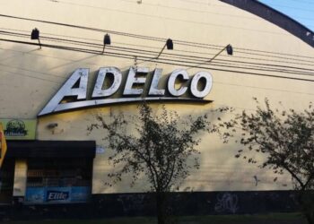 Reconocida distribuidora en Chile quiebra y más de 300 empleados perderían su trabajo.