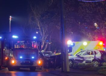 Accidente en la avenida Vicuña Mackenna activó a equipos de emergencia en Los Ángeles.