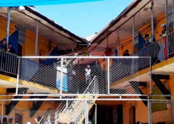 Tribunal Supremo de Bolivia solicita una revisión de todas las detenciones preventivas debido a reclamos generalizados.