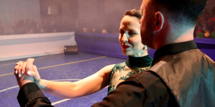 Bailetón reunió a más que solo a los viejitos en La Reina.