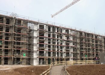 “El Mariscal 3” avanza un 38% y familias visitaron casas y departamentos.