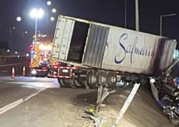 Camionero fallece tras accidente e incendio en la Ruta 5: un neumático explotó y causó el siniestro.