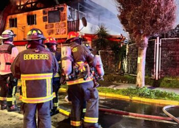 Incendio en San Fernando cobra la vida de una persona que quedó atrapada.