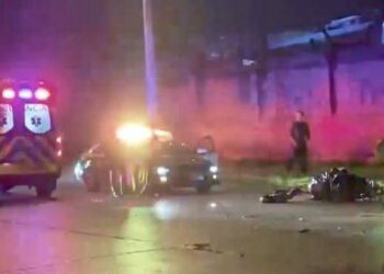 Funcionario de Carabineros fallece tras impactar su motocicleta contra un árbol en Talca mientras se dirigía a un procedimiento policial.