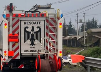 Accidente de alta energía en Los Ángeles causa una muerte: Ruta cerrada.