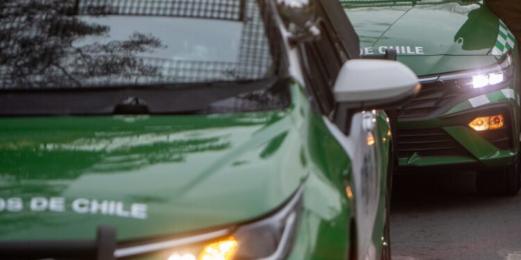 Hombre de 61 años es amenazado de muerte y asaltado fuera de un SAR en Los Ángeles mientras acudía al médico.