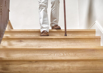 Chile envejece a gran velocidad: la necesidad de adecuar las viviendas para una vejez segura y digna.