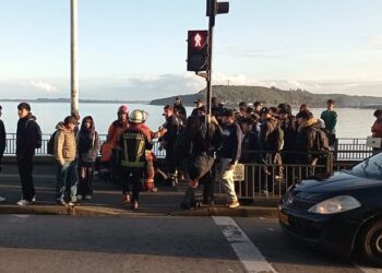 Adolescente de 16 años se encuentra en estado crítico tras ser apuñalado por otro menor en Puerto Montt.