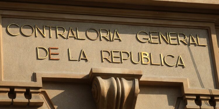 Contraloría identifica a más de 13 mil funcionarios que acudieron a casinos durante su licencia médica.