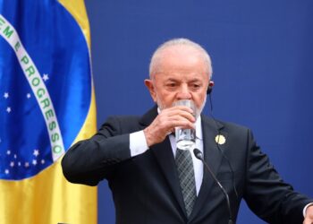 Brasil afirma que continuará compitiendo en el mercado estadounidense a pesar del arancel del 50%.