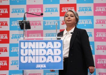 Jeannette Jara aumenta 4 puntos y retoma el liderazgo en la carrera presidencial, según Cadem: Parisi supera a Matthei, dejándola en cuarto lugar.
