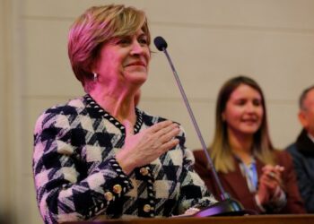 Matthei llama a la unidad en Chile Vamos y alerta sobre los peligros de la polarización.