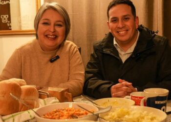 El alcalde de Puente Alto se une a la campaña de Jara en calidad de coordinador de voluntarios.