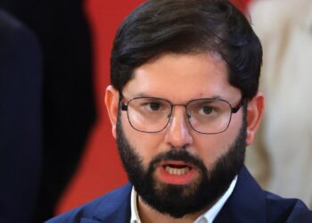 Nuevo cambio en el gabinete: Especialistas perciben indicios de desgaste en la gestión de Boric.