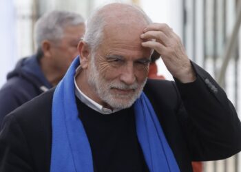 Montes asume responsabilidades tras declarar que ‘no soy el encargado de la reconstrucción de Valparaíso’ y reconoce que ‘podría haberse hecho mejor’