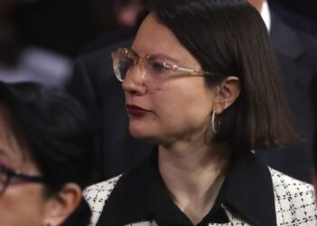 Ex alcaldesa Irací Hassler respalda a Jeannette Jara frente a críticas: «No puede asumir la responsabilidad de todas las declaraciones».