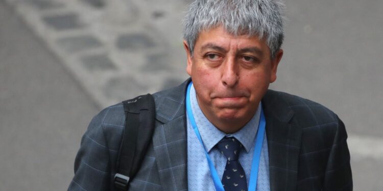 La Defensoría Penal Pública inicia un sumario contra el abogado de Manuel Monsalve tras la denuncia de María Elena Santibáñez.