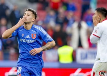 Universidad de Chile arrasa con Unión Española gracias a la magia de Assadi.