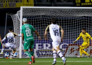 Coquimbo Unido obtiene una victoria en su visita al Audax Italiano y sueña con el campeonato.