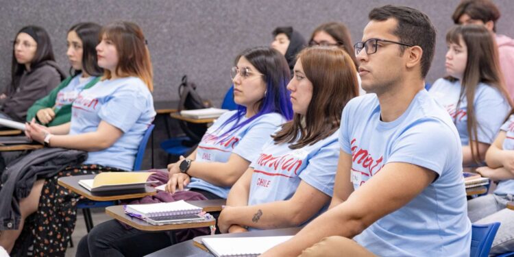 Generation Chile lanza un bootcamp sin costo.