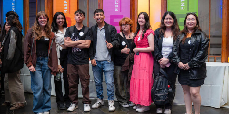 Fundación Portas lanza campaña de recaudación online para universitarios.