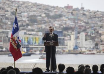 Presidente de la EPV dimite tras el fracaso del proyecto Parque Barón y toma un papel crucial en el equipo de Jeannette Jara.